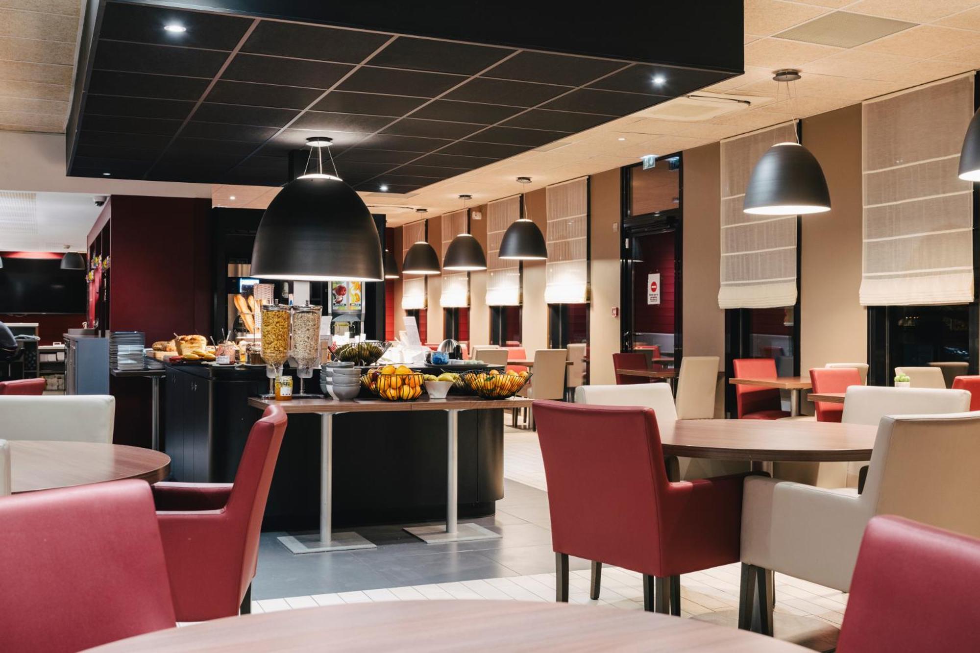 Hotel Ibis Centre Rive Gauche Mermoz 3*
