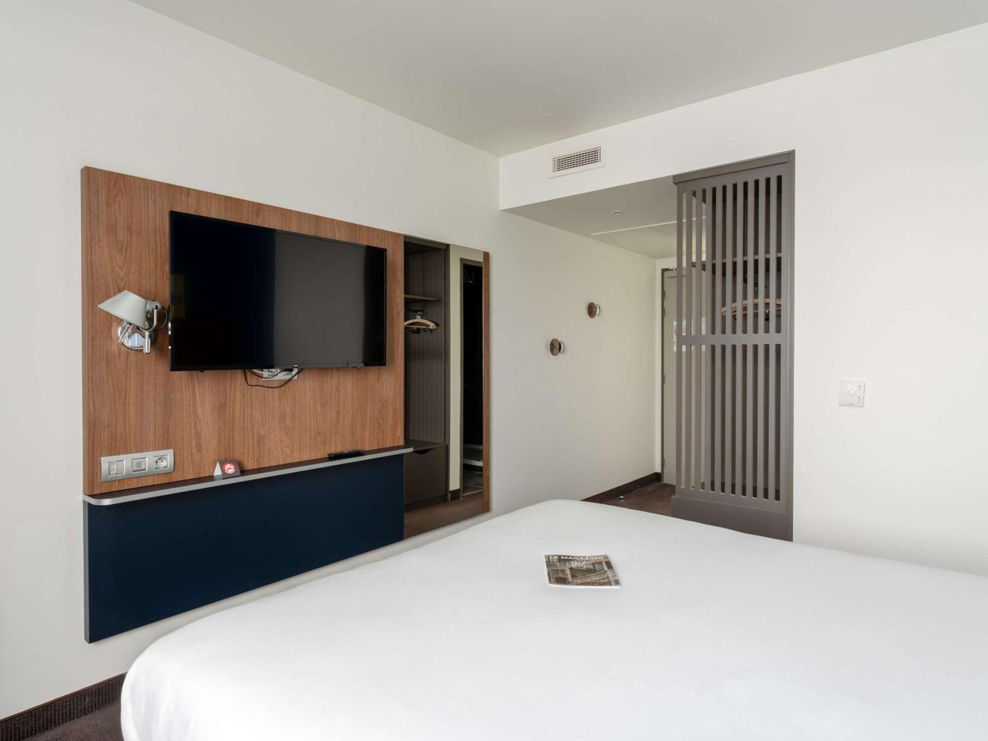 Ibis Centre Rive Gauche Mermoz 3*