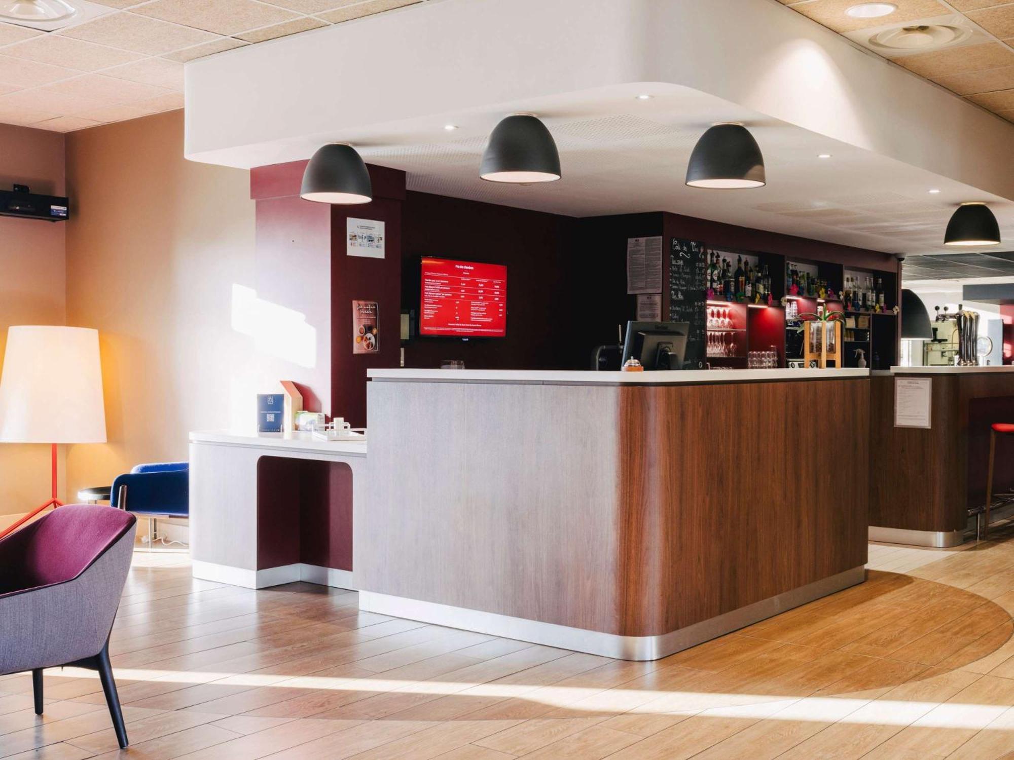 Ibis Centre Rive Gauche Mermoz 3*